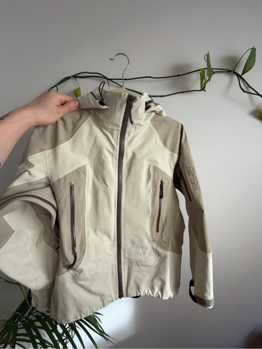 Arc'teryx Women's Vintage Stingray Jacket- Made in Canada - Picture 2 of 7